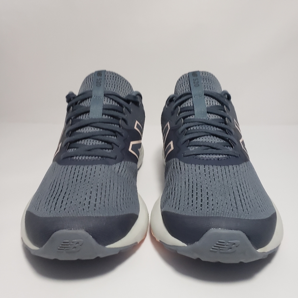 New Balance 520 V7 Women's Size 11 W520LP7 Gray Running Shoes Sneakers - Picture 2 of 10